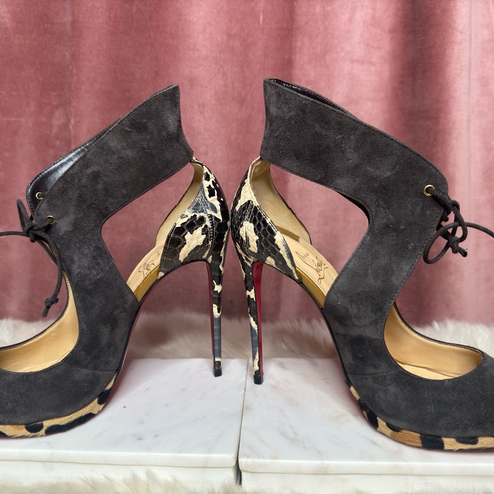 CHRISTIAN LOUBOUTIN NIB CAMPANIA TAUPE SUEDE PYTHON HEEL PUMPS 38 - Picture 5 of 12